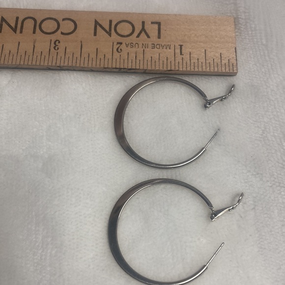 Shiny Real Silver Hoop Earrings - Picture 4 of 4